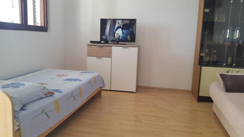 Apartments Vrvilo Rogoznica  Buitenkant foto
