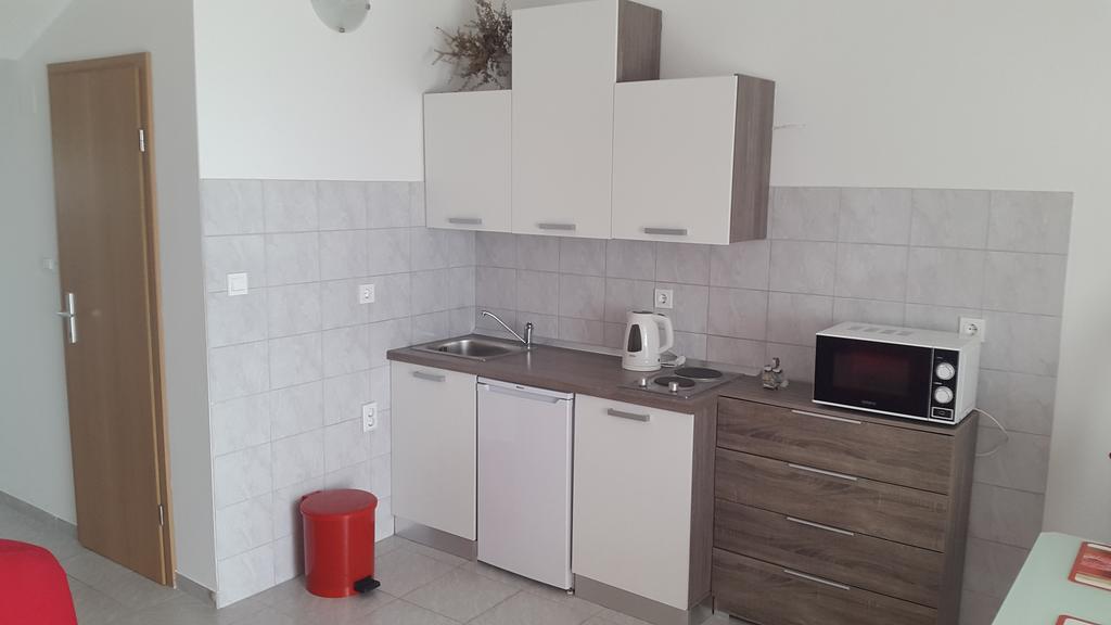 Apartments Vrvilo Rogoznica  Buitenkant foto